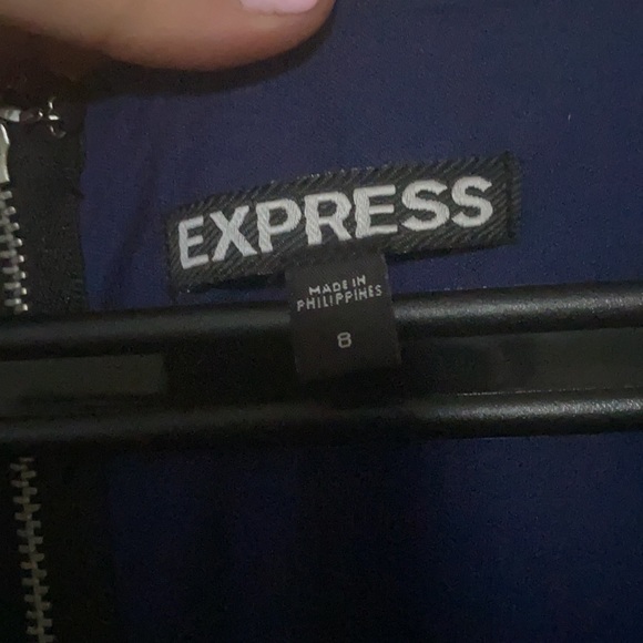 Express - Picture 2 of 3